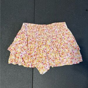 🌸 Torrid Floral Smocked Shorts – Size 2 (18/20) 🌸